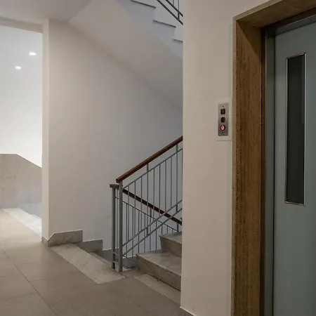 شقة Parsano - De Vivo Realty *