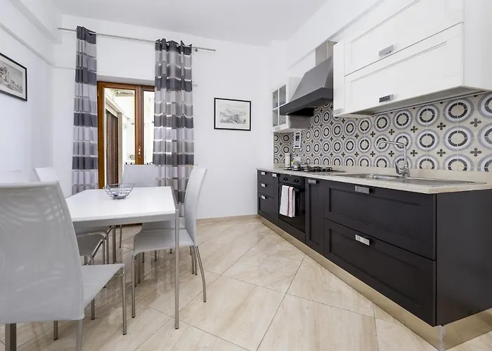 Parsano - De Vivo Realty * سورينتو